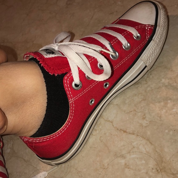 More pictures of Red Converse - Picture 4 of 6